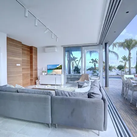 Villa White Pearl *
