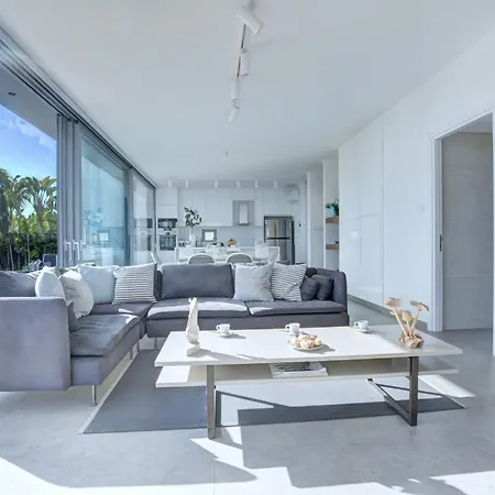 Villa White Pearl