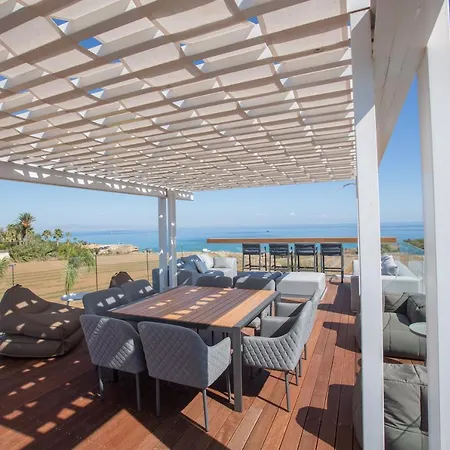 White Pearl Villa *